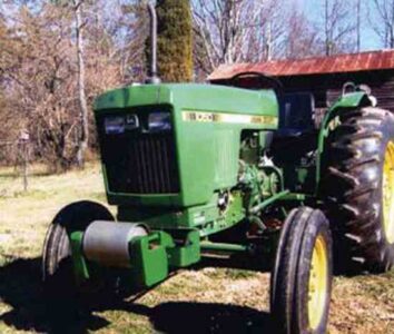 Use a Tractor Counterweight Magnet for Heavy Loads Image